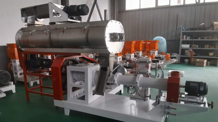 <h3>Floating Fish Feed Extruder Machine For Sale With Low Price</h3>
